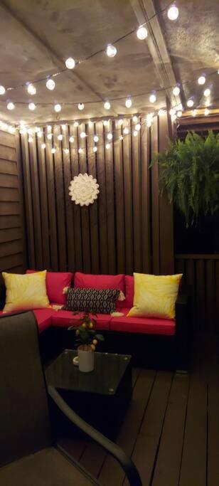 Вілла J.Creek Retreat, Creekside Townhouse +1 Car Garage Маґґі-Валлі Екстер'єр фото