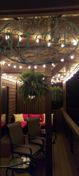 Вілла J.Creek Retreat, Creekside Townhouse +1 Car Garage Маґґі-Валлі Екстер'єр фото