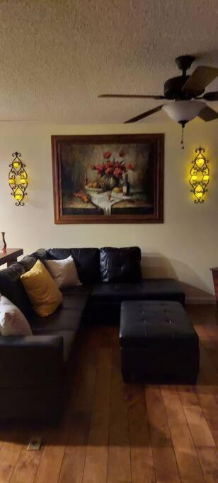 Вілла J.Creek Retreat, Creekside Townhouse +1 Car Garage Маґґі-Валлі Екстер'єр фото